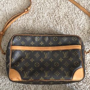 Louis Vuitton Trocadero Large Messenger Bag